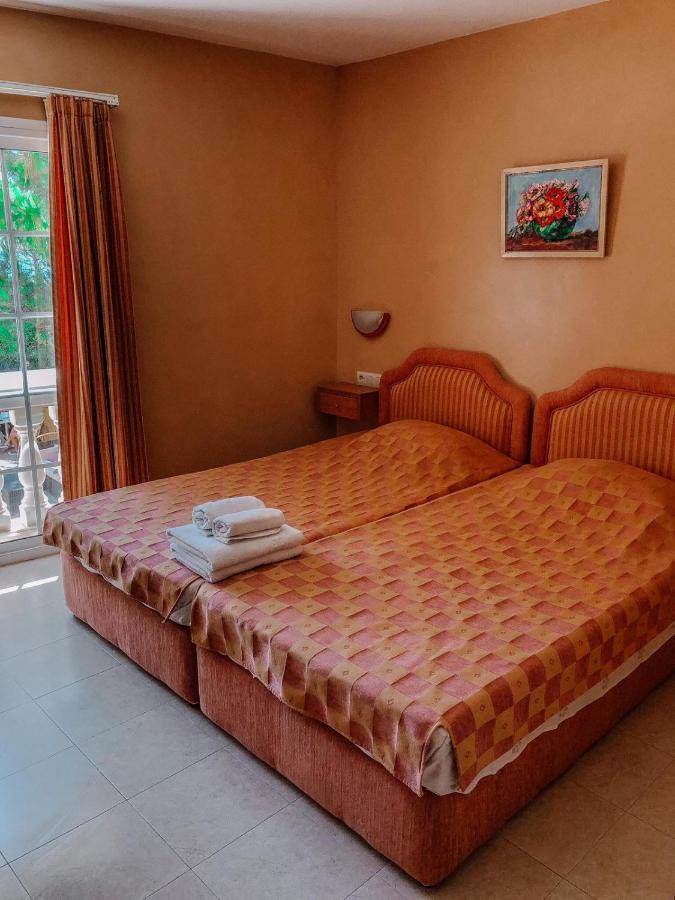 Hotel Pete Платжа-д'Ару Екстер'єр фото